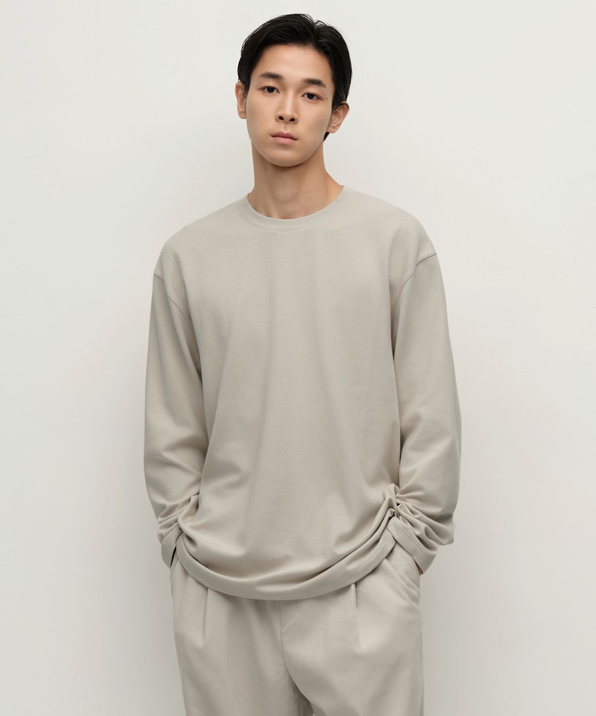 무신사 스탠다드(MUSINSA STANDARD) [힛탠다드] 크루 넥 긴소매 티셔츠 [라이트 베이지]