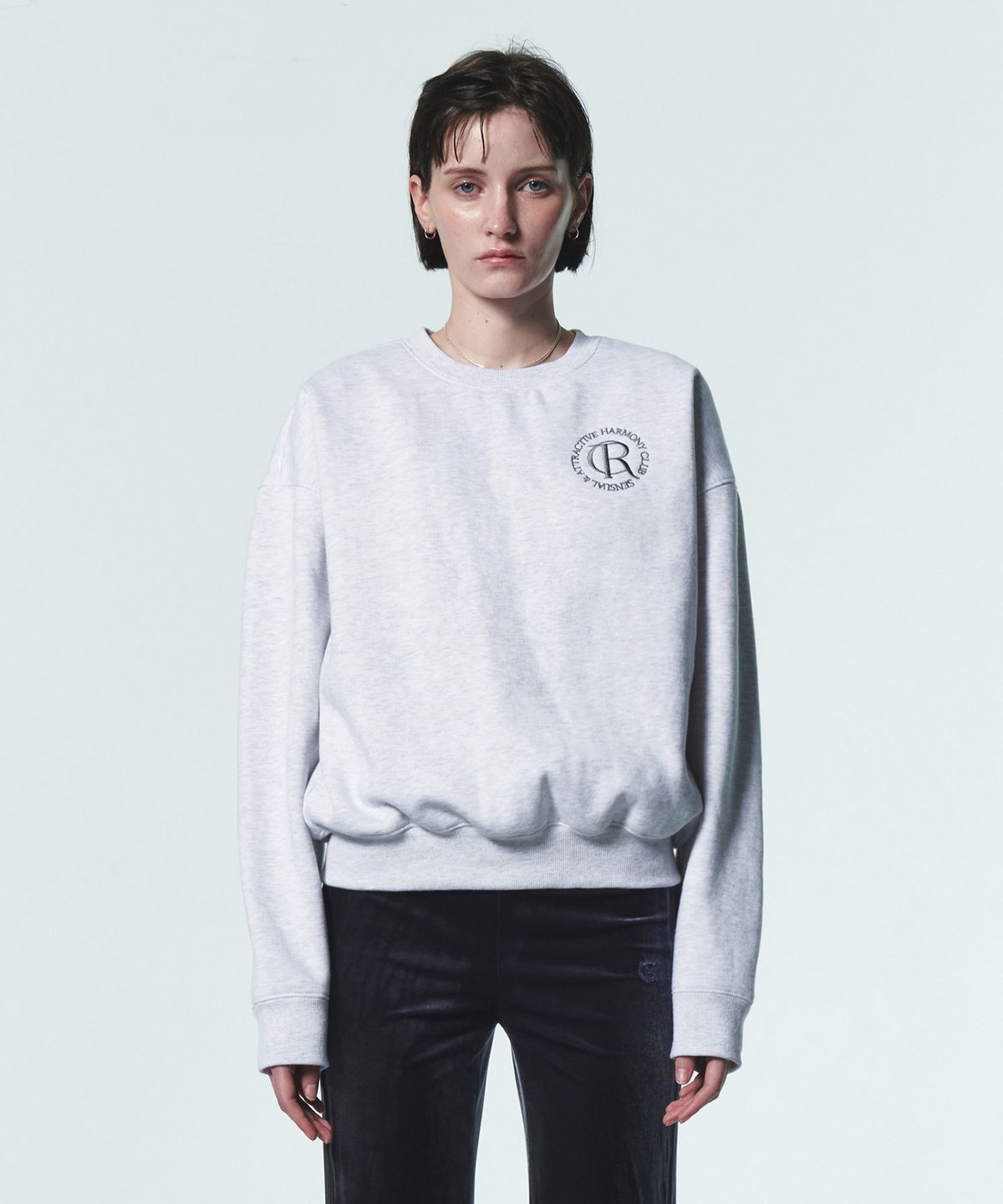 커렌트(CURRENT) SYMBOL LOGO SWEATSHIRT [WHITE MELANGE]