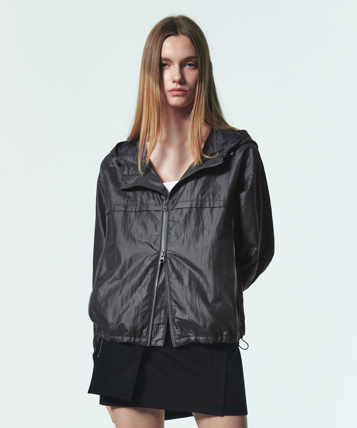 커렌트(CURRENT) GLOSSY HOODED JUMPER [CHARCOAL]