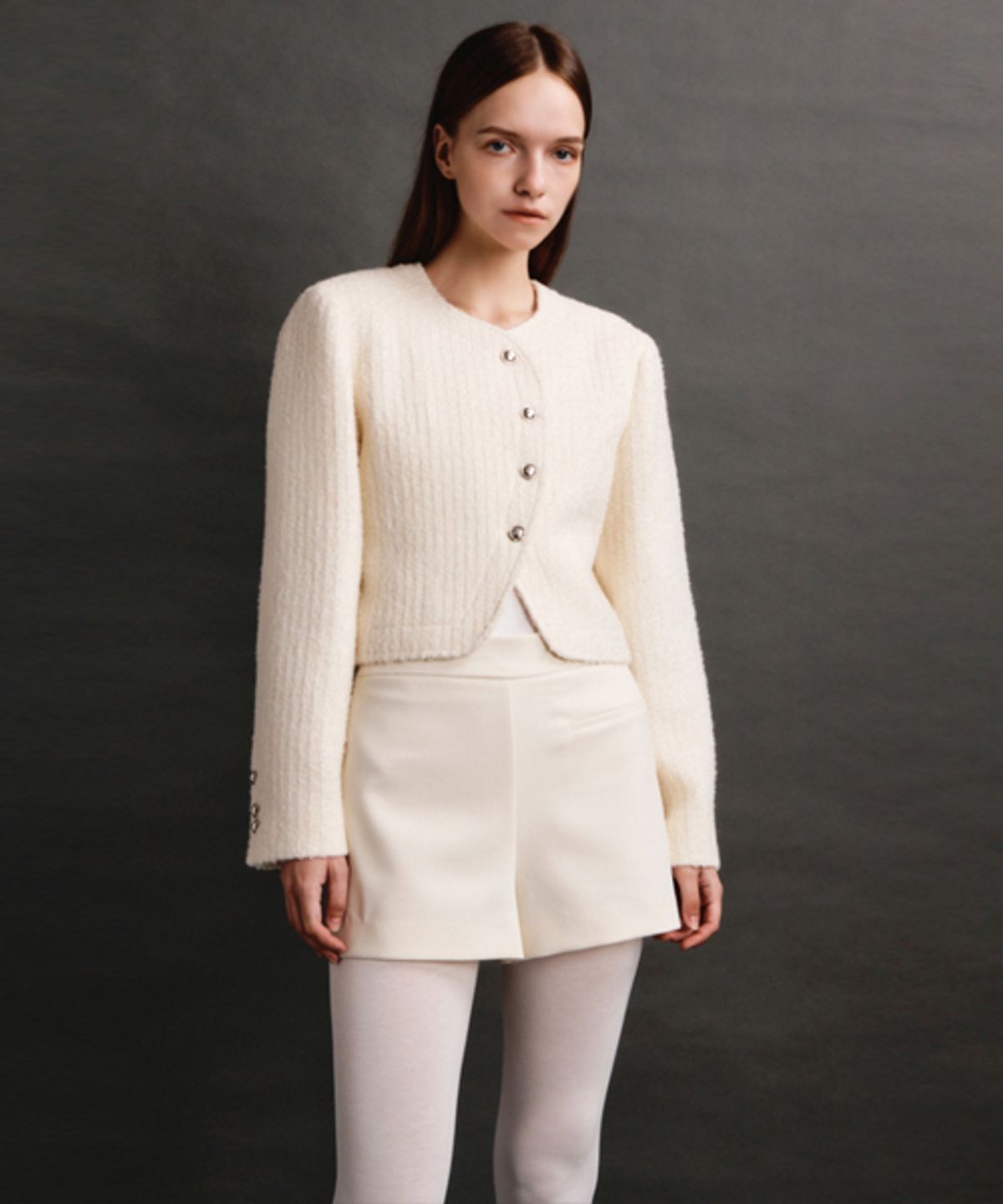 아바몰리(AVA MOLLI) PREMIUM WOOL SHORT PT (IVORY)