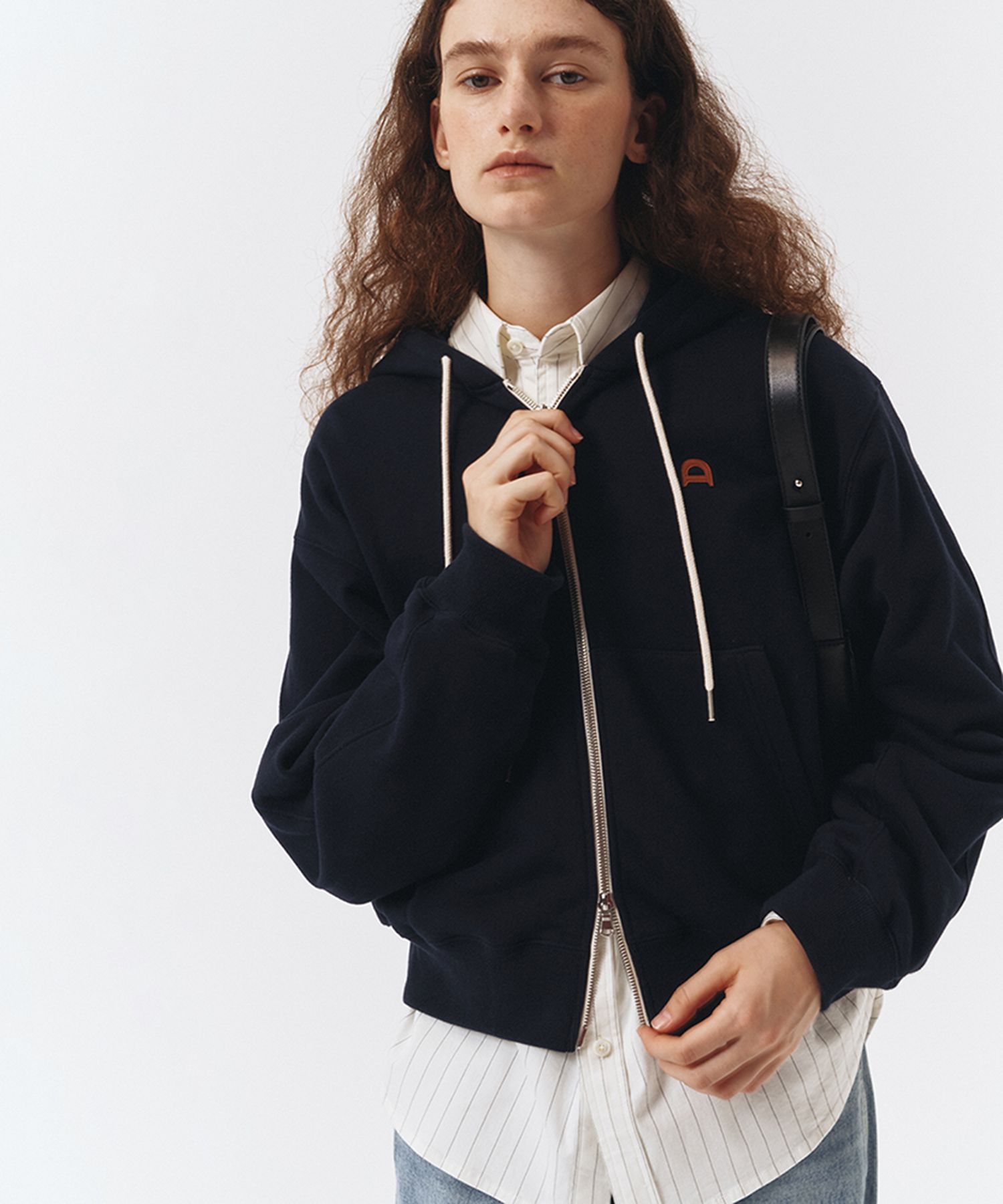 専用　　【DUNST/ダンスト】 UNISEX CLASSIC HOODE MUSINSA | DUNST FOR WOMEN UNISEX LEATHER LOGO ZIP-UP HOODIE FRENCH