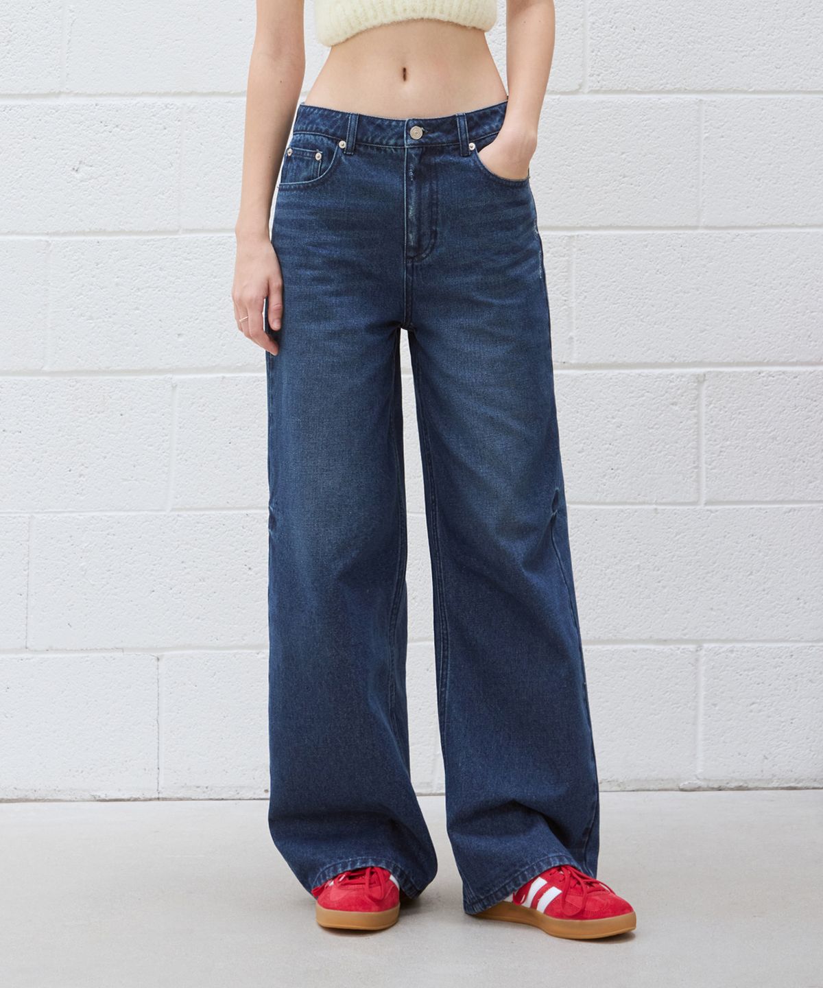 드로우핏 우먼(DRAWFIT WOMEN) 세미 로우라이즈 와이드 진 [BLUE]
