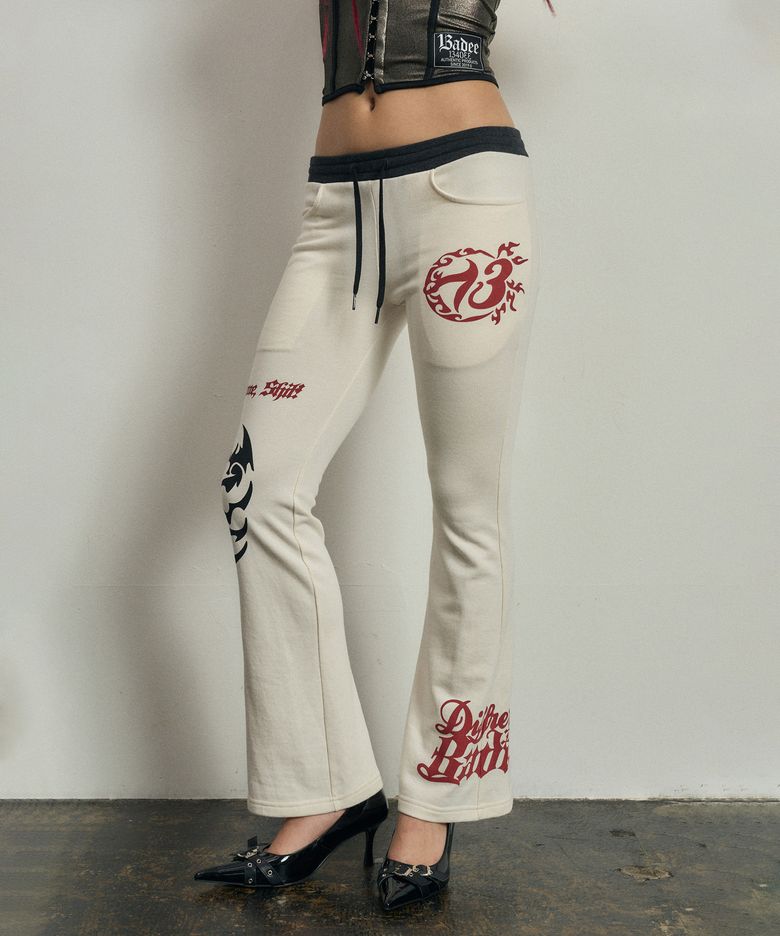 Scorpion Flared Sweatpants Cream