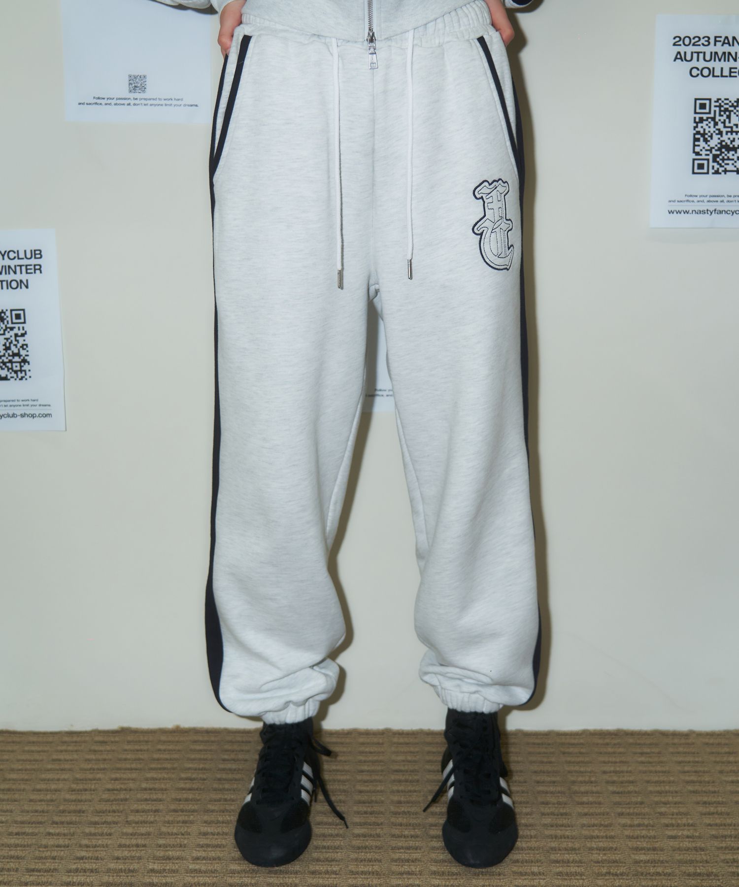 【NASTY FANCY CLUB】☆NEEDLEWORK TWO-TONE TRAINING PANT.S MUSINSA | FANCY CLUB [NF] Needle work two-tone training