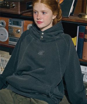 CP 피그먼트 스냅 후드티 스모크블랙