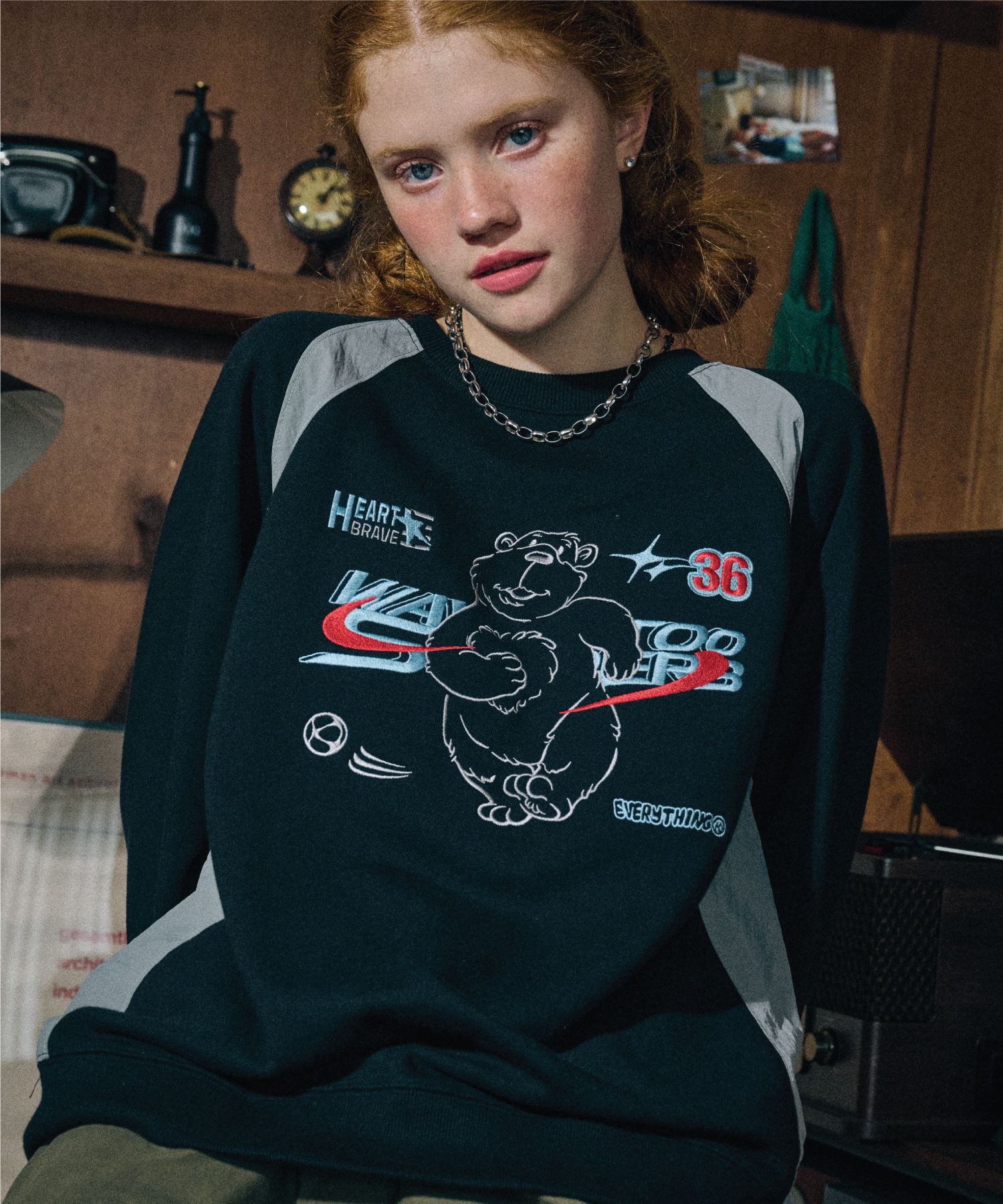 ★CPGN STUDIO★Shooting Logo Reglan SweatShirt★関税込★ MUSINSA | CPGN STUDIO Shooting Bear Reglan Sweatshirt Black