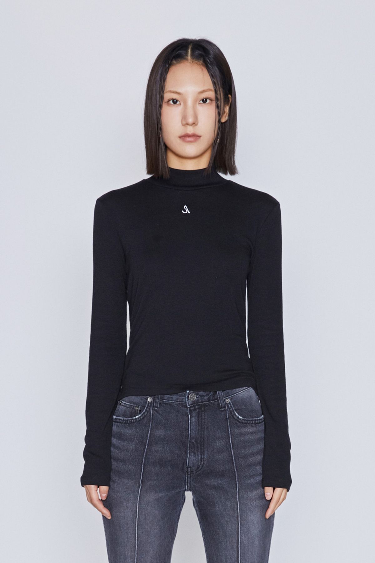 애프터아워즈(AFTERHOURS) LOGO HIGH-NECK PULLOVER (BLACK)