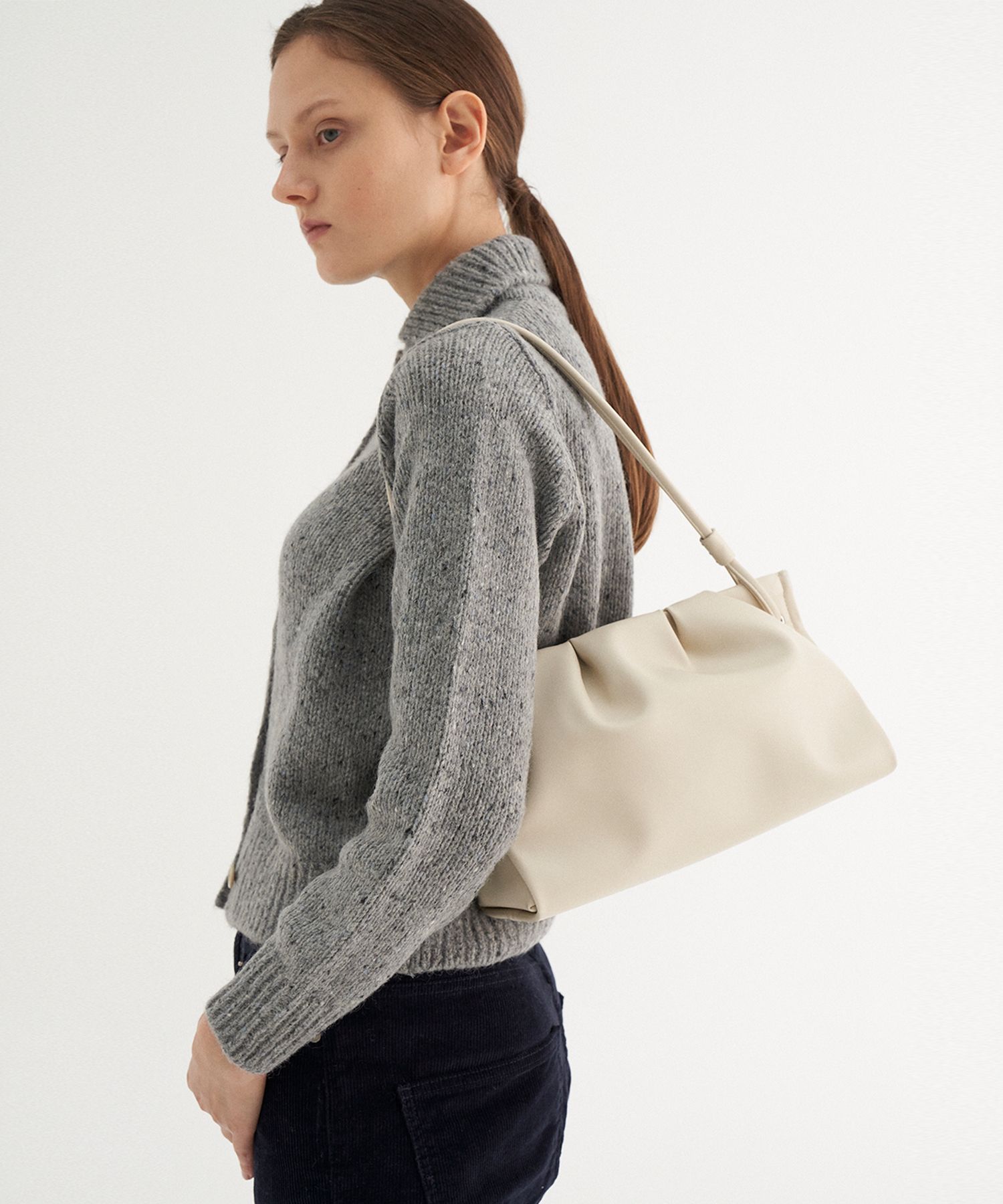 ◆MUNIER◆PLEATS SHOULDER BAG_3色◆韓国大人気 PLEATS SHOULDER BAG_BLACK - MUNIER | 60% - Asian Fashion