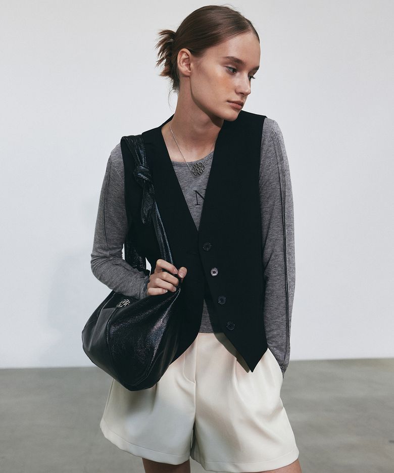 SINGLE BREASTED BUCKLE VEST_BLACK