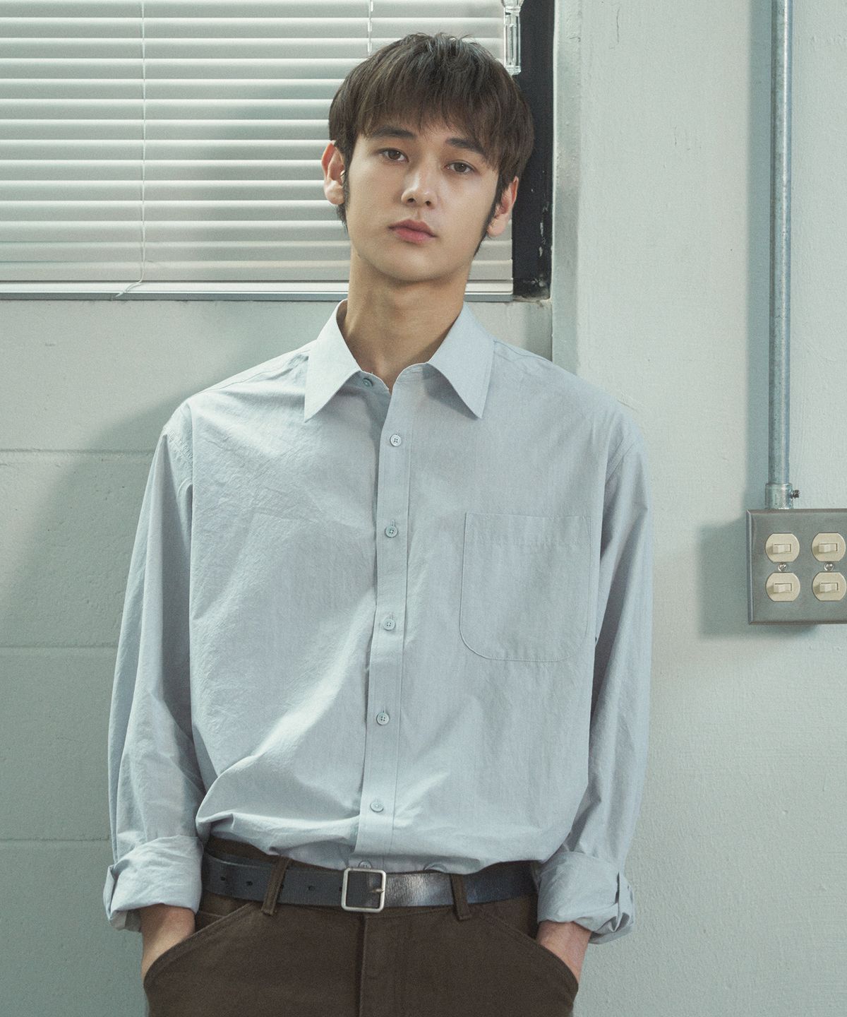 하프크라이즈 레이아웃(HALBKREIS LAYOUT) T20023 Dyeing color shirt_Gray