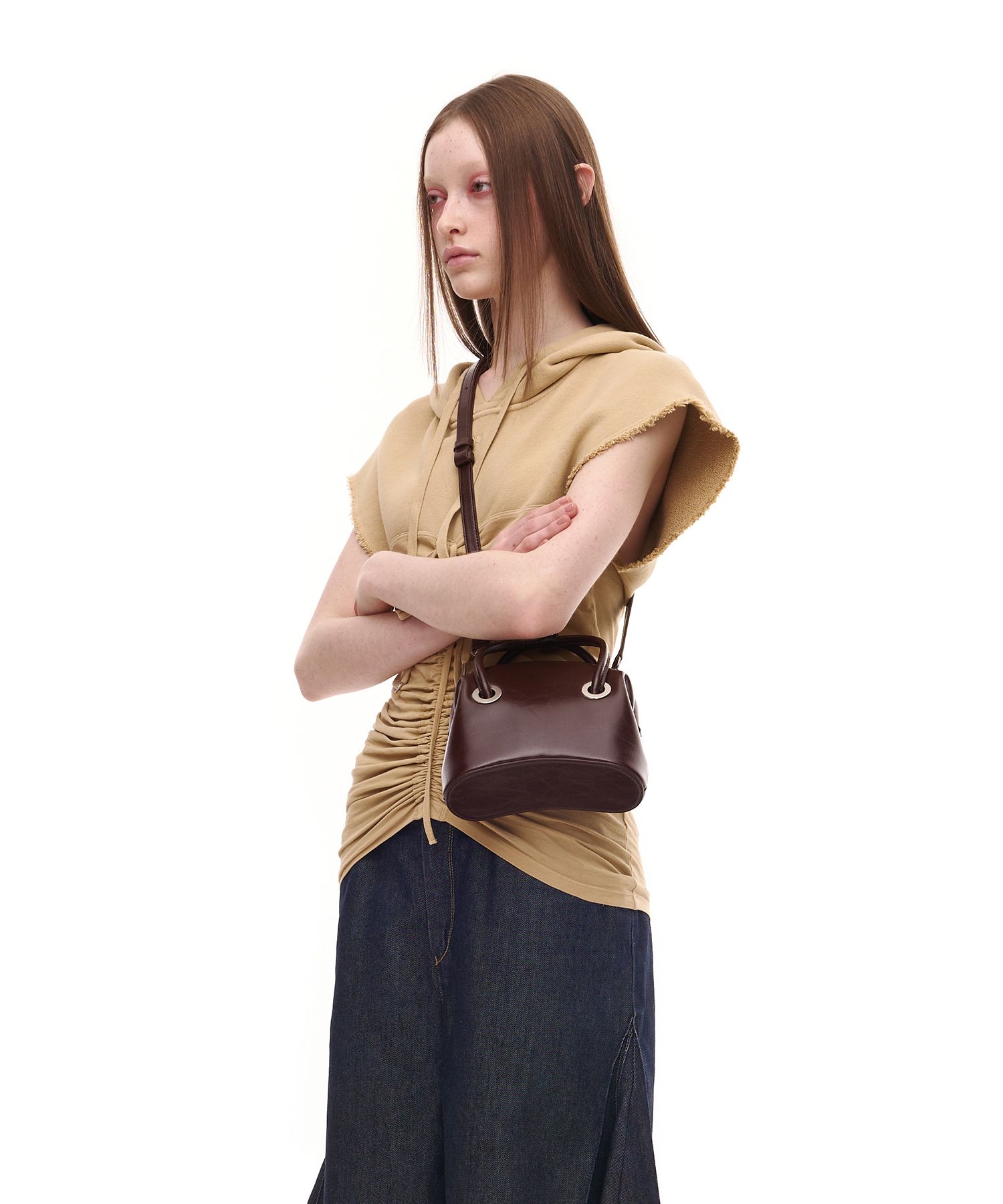 MUSINSA公式 | OSOI CIRCLE MINI [WASHED BROWN]