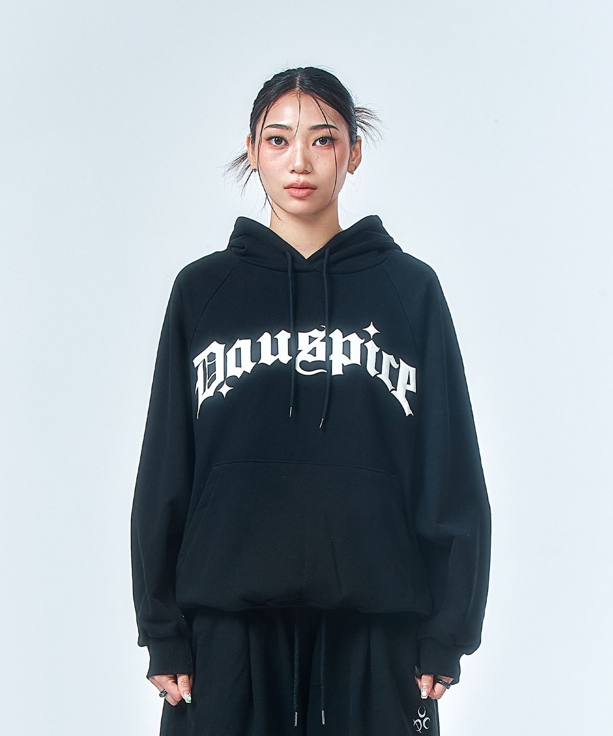 디오스피스(DAUSPICE) Logo Hoodie Black