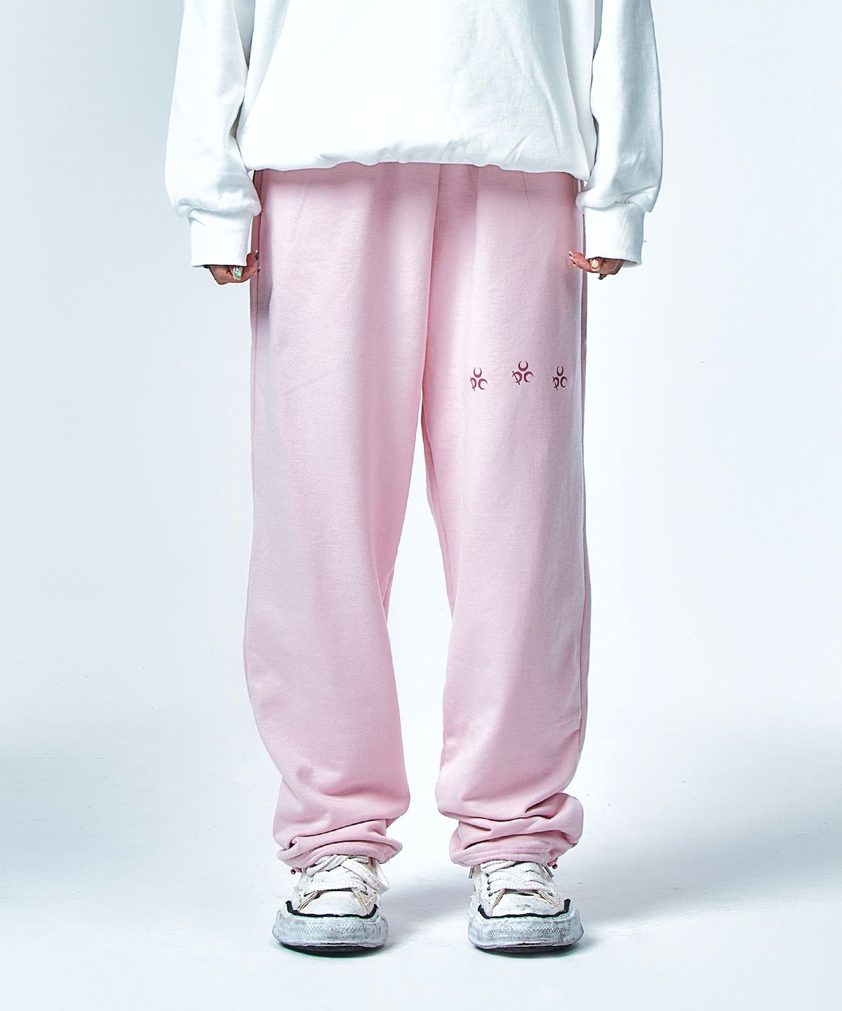 디오스피스(DAUSPICE) Logo Sweat Pants Pink