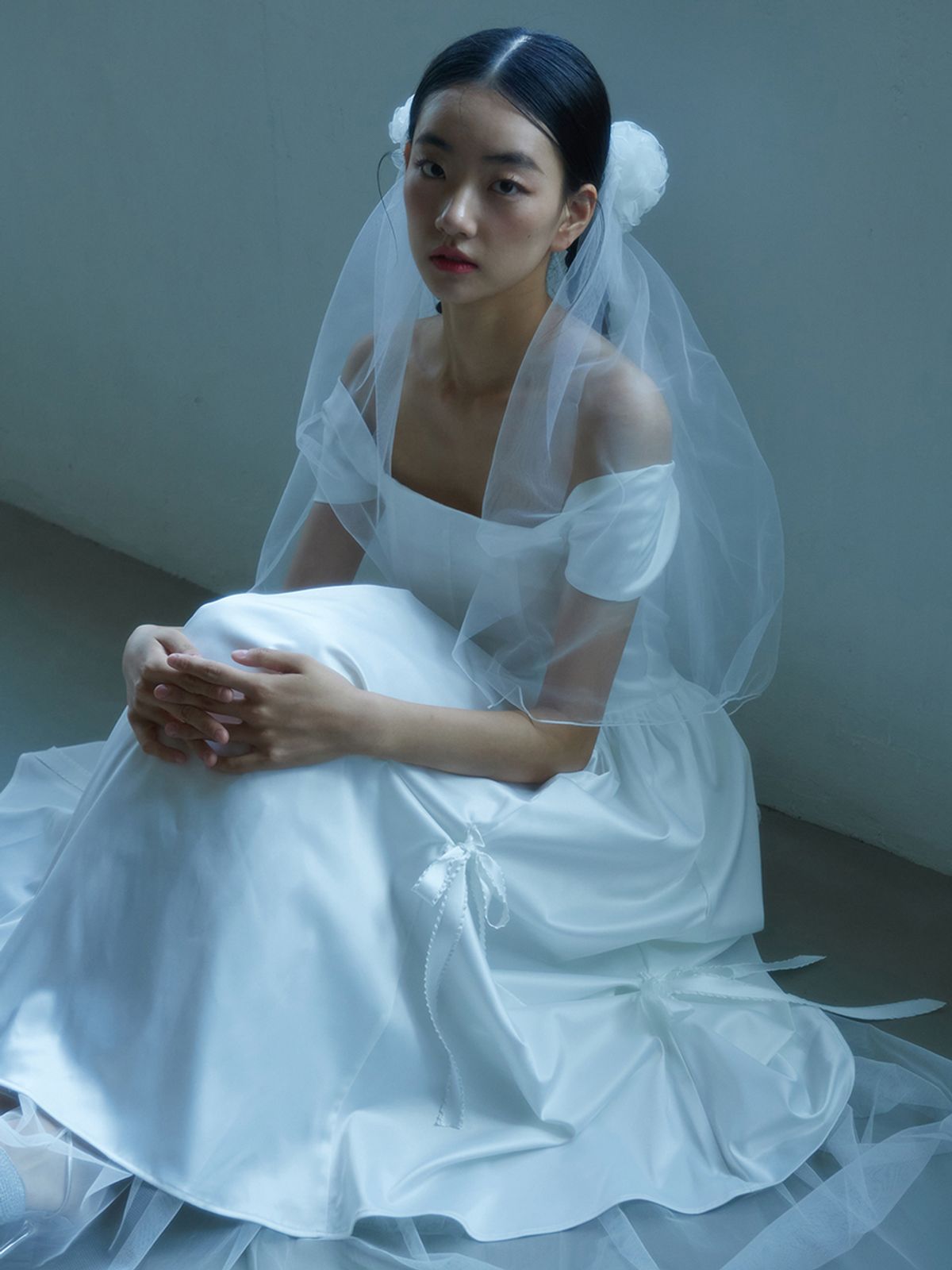 가니송(GANISONG) 브라이덜 보우 보우 드레스_화이트