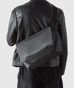 제논 T30 메신저백