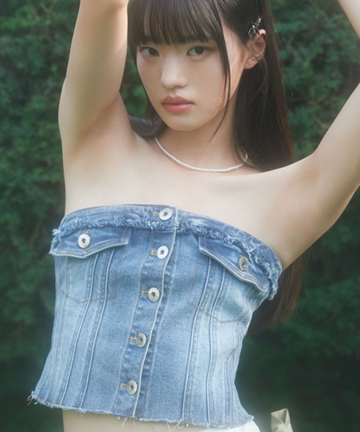 지제뮤지엄(ZIZEMUSEUM) DENIM OFF SHOULDER TOP (BLUE)