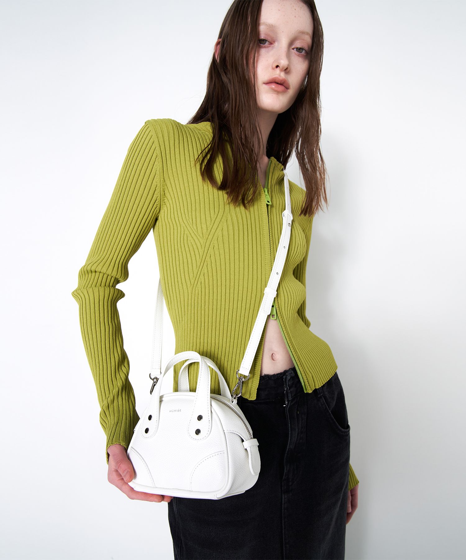 MUNIER★韓国★人気バッグブランド★MINI BOWLING BAG_3COLORS MUSINSA | MUNIER Mini Bowling Bag - Black