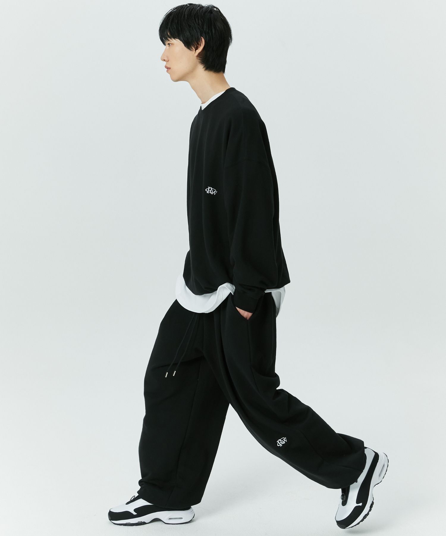MUSINSA公式 | ATTENTIONROW Edition1. Row Logo Washed Balloon