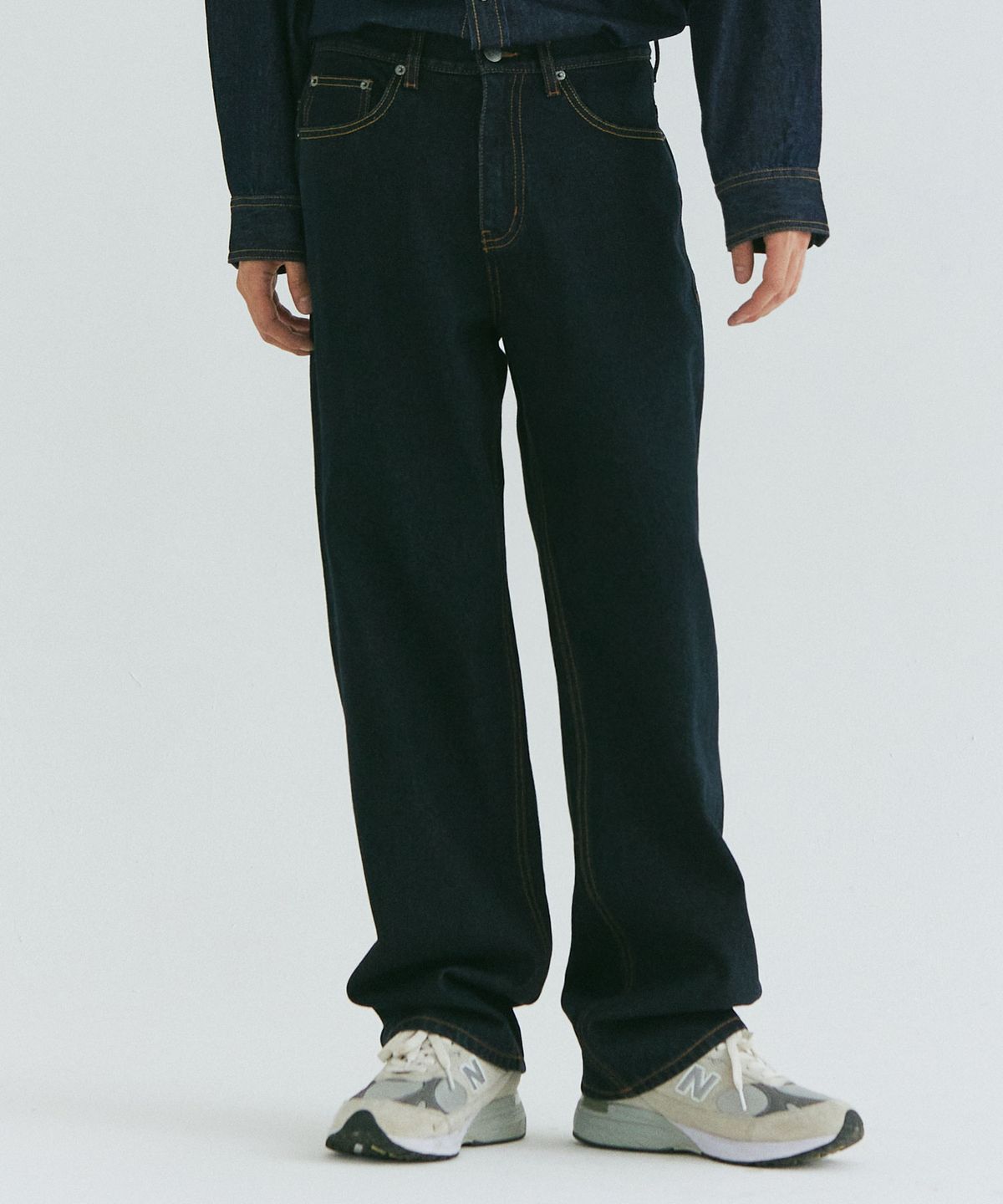 필드워커(FIELDWORKER) BUCKLE DETAIL INDIGO WIDE DENIM [INDIGO BLUE]