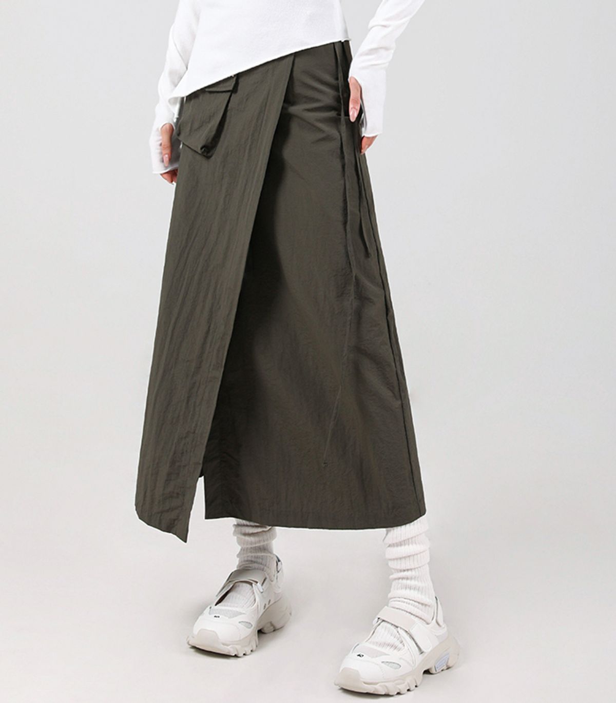 어반드레스(AVANDRESS) Greta Pocket Wrap Skirt KHAKI