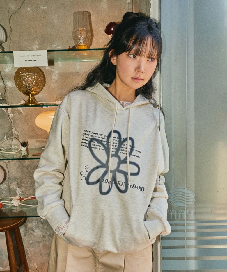 RV_ BW FLOWER 후드(STHSTD-0034)