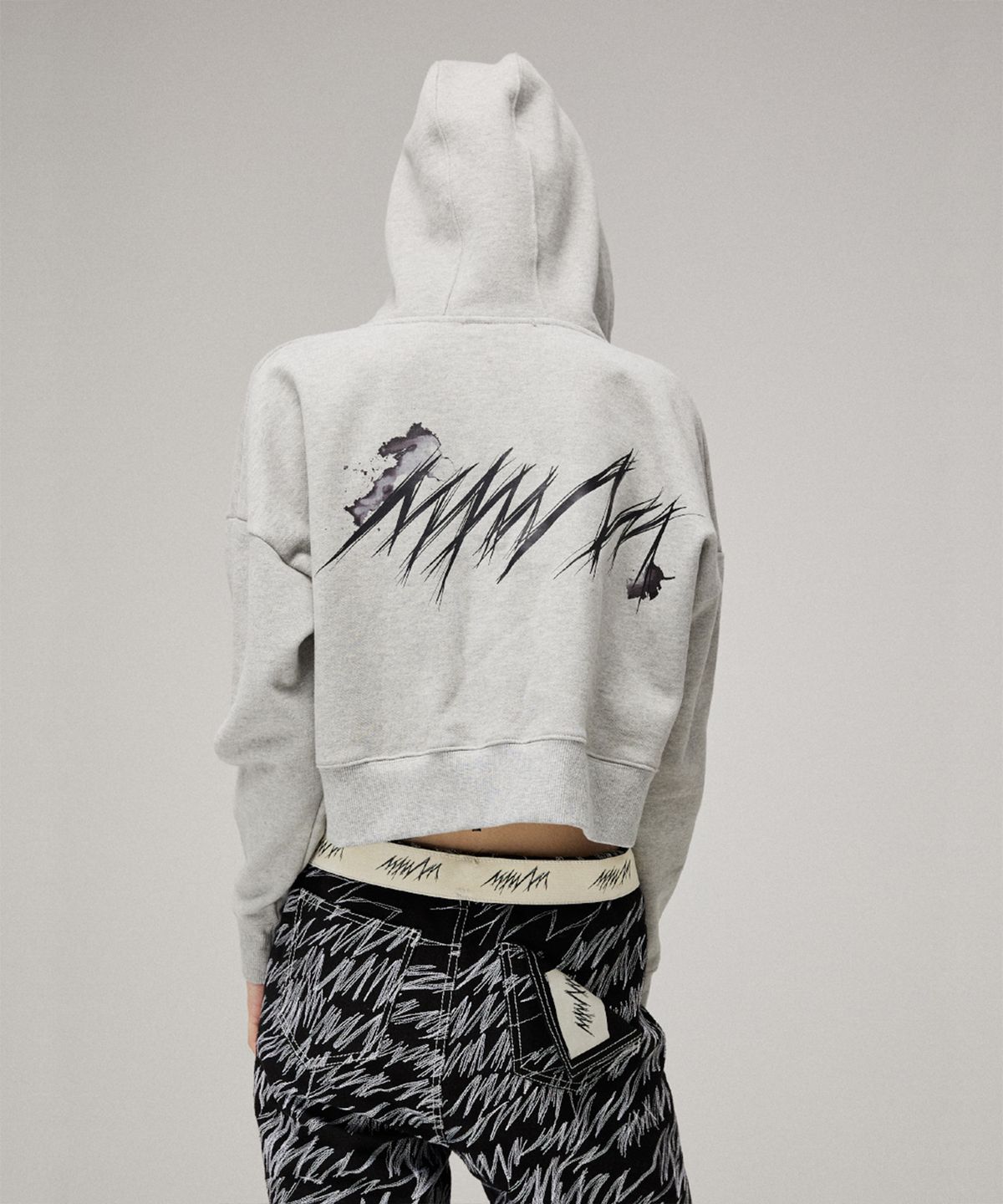 므아므(MMAM) Signature logo printing crop hooded zip-up