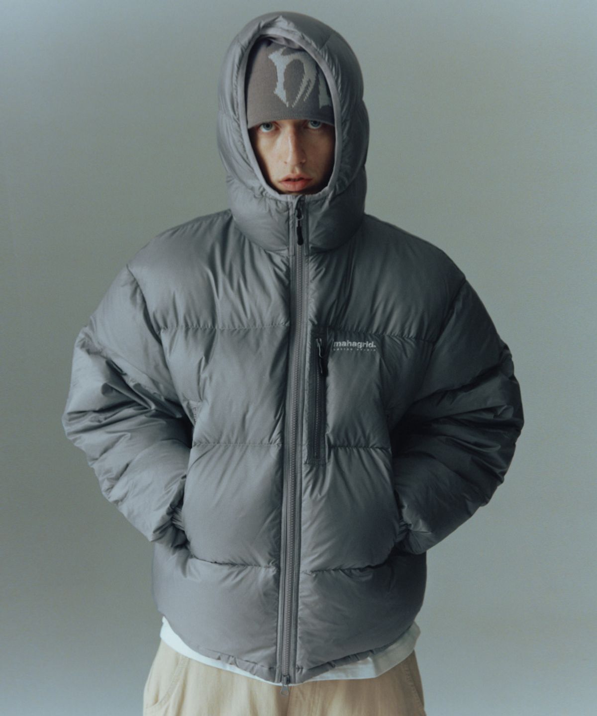 마하그리드(MAHAGRID) HOODED DOWN PUFFER GREY(MG2DWMB902A)