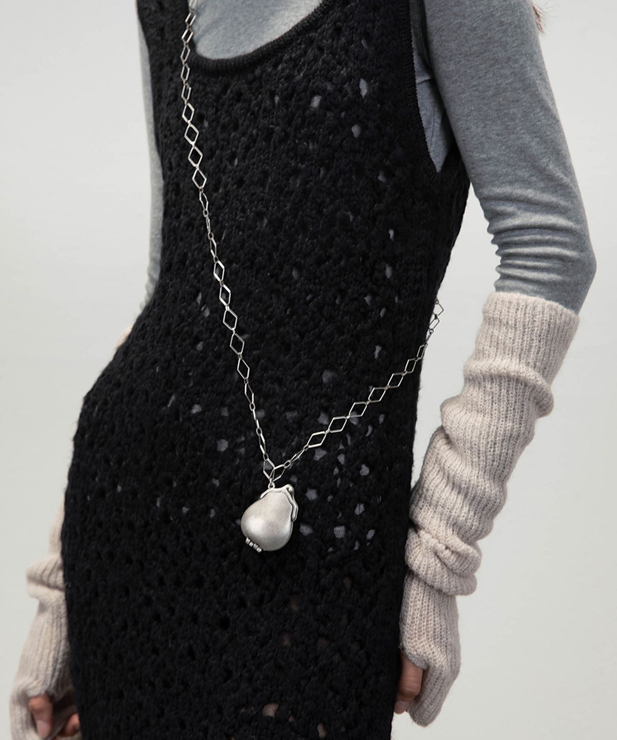 아모멘토(AMOMENTO) ALPACA ARM WARMER_LIGHT GREY