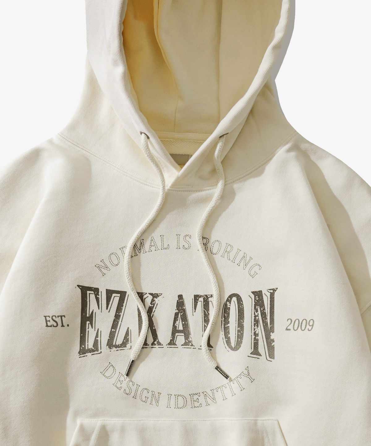 에즈카톤(EZKATON) 아이덴티티 헤비코튼 후드 크림그레이 KMHD6725