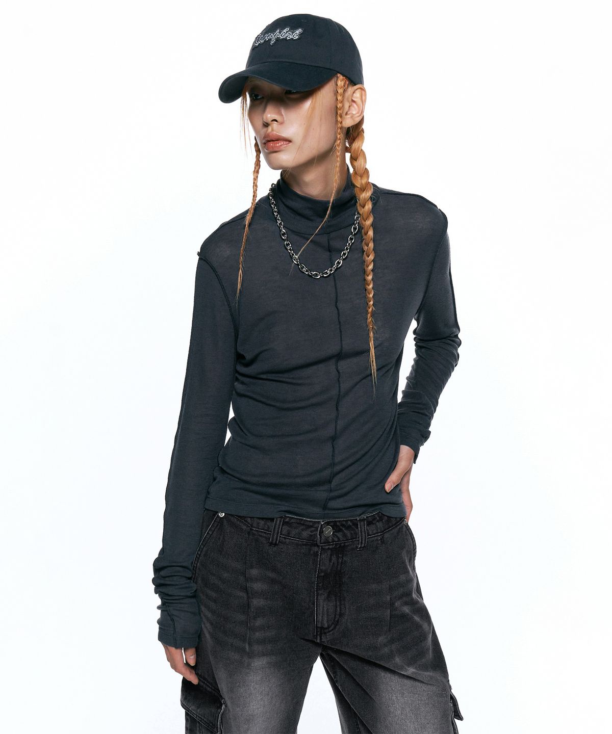 인사일런스 우먼(INSILENCE WOMEN) 라인 포인트 터틀넥 CHARCOAL