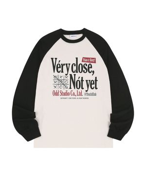베리클로즈 래글런 오버핏 롱 슬리브 - SAND BEIGE/BLACK