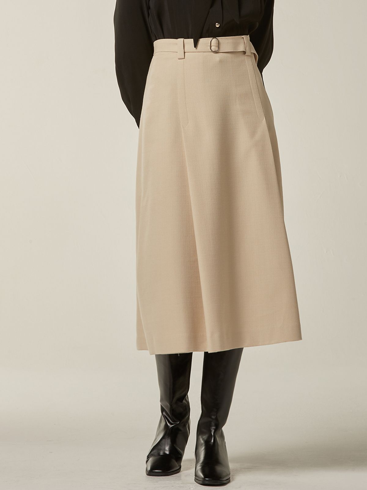 비뮤즈맨션(BEMUSE MANSION) Side tuck midi skirt - Light beige