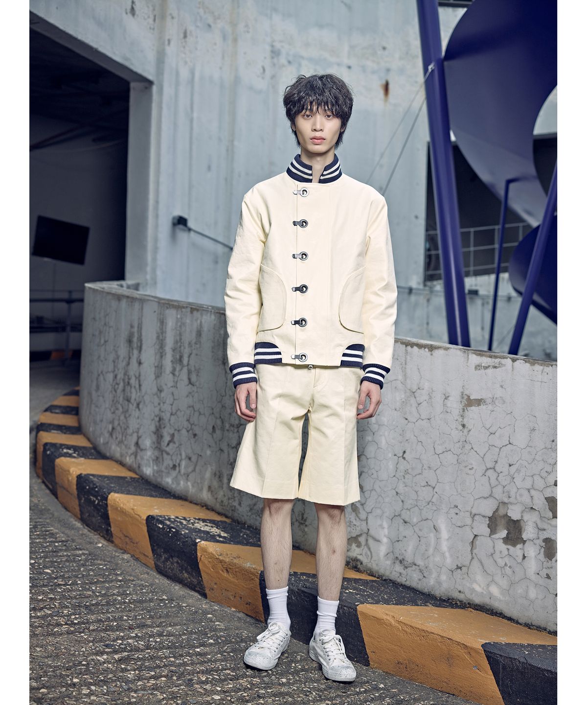 발로렌(VALOREN) Casting Eyelet Padding Blouson