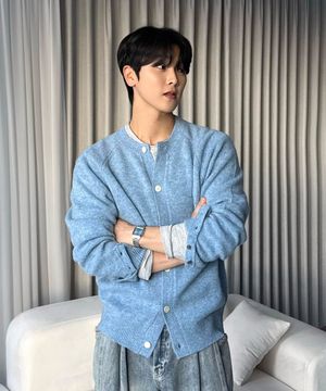 쉐기독 울 100% 라운드 가디건 BLUE