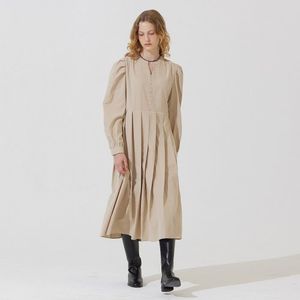 세미 브이넥 퍼프 플리츠 롱 원피스 - 베이지