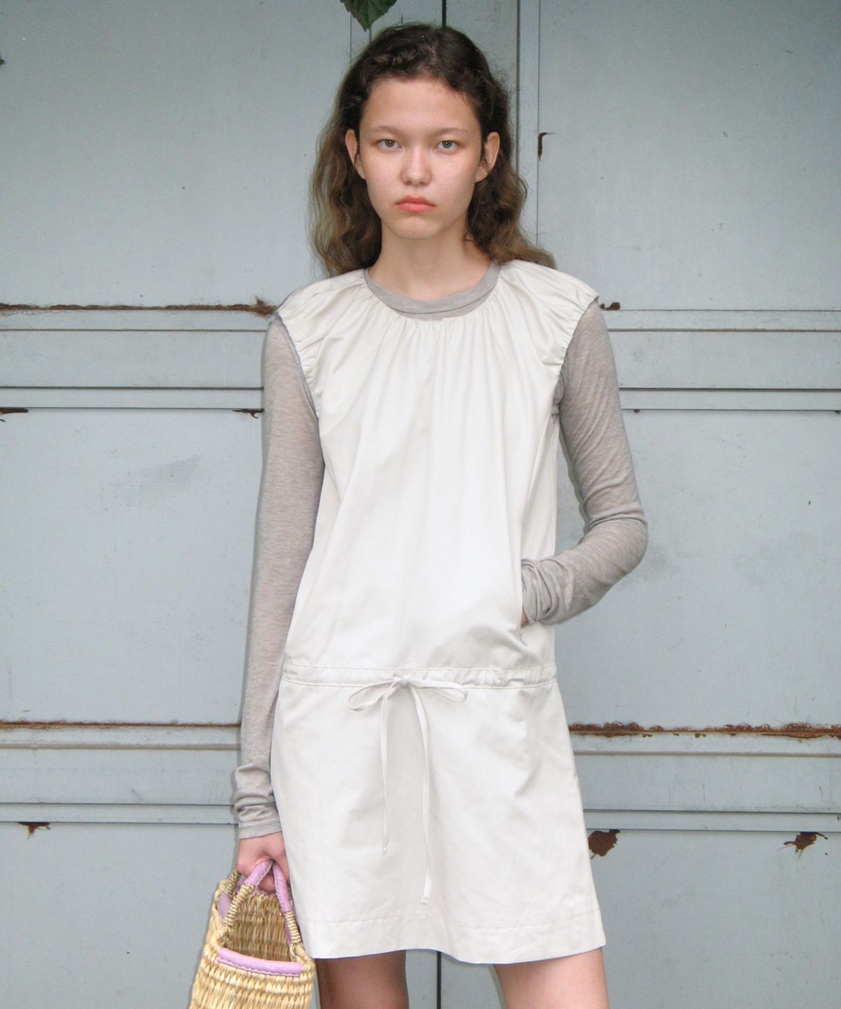 시눈(SINOON) VOLUME MINI DRESS (LIGHT BEIGE)