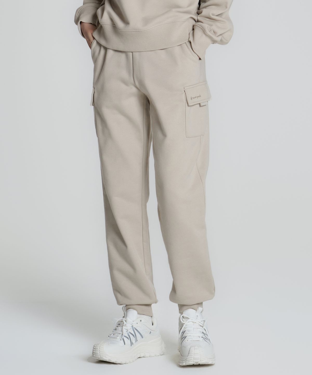 스노우피크 어패럴(SNOWPEAK APPAREL) 랜드 우먼스 투 포켓 기모 조거 팬츠 Light Beige (S23FWFFP61)