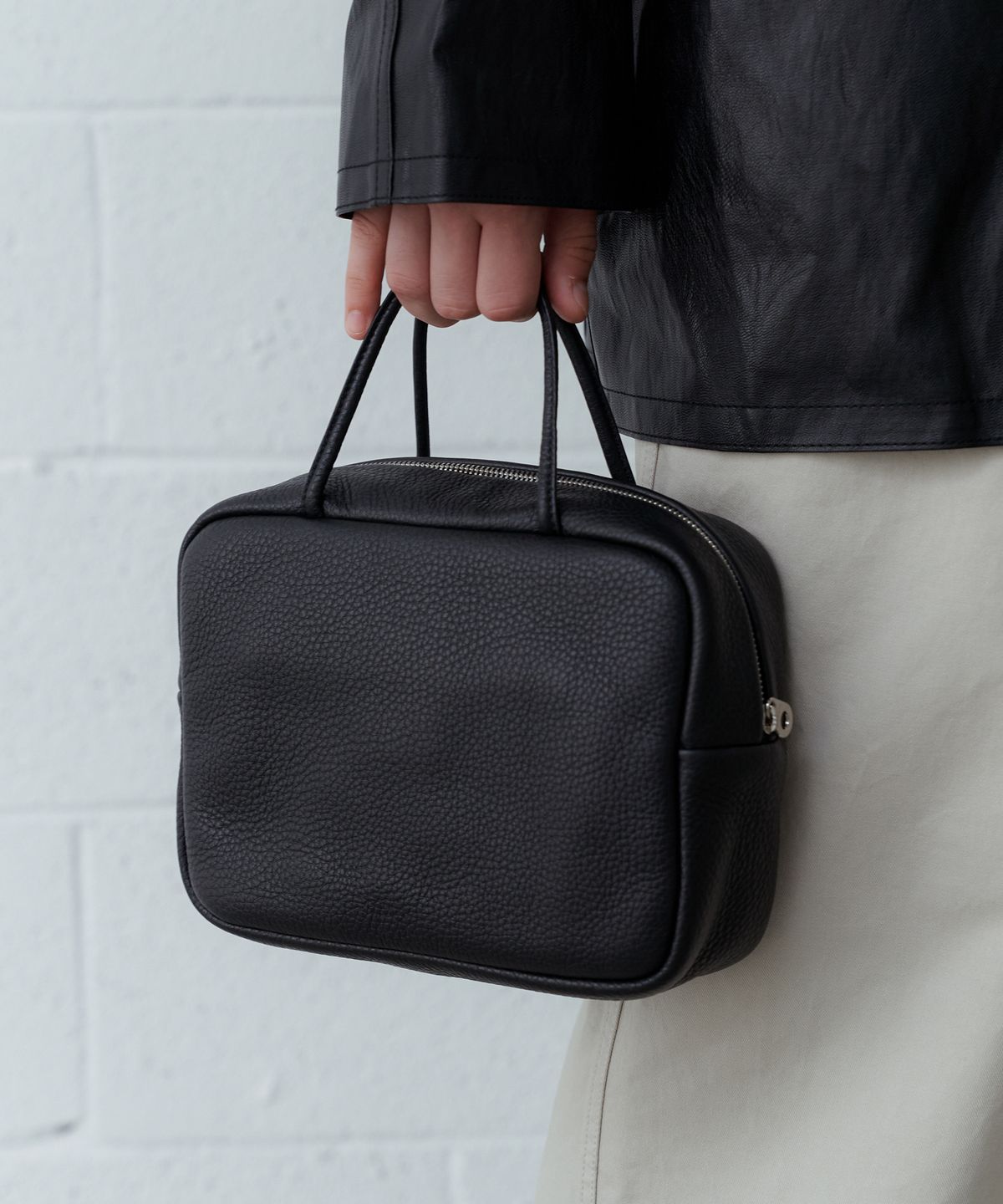 유라고(URAGO) Square top handle bag