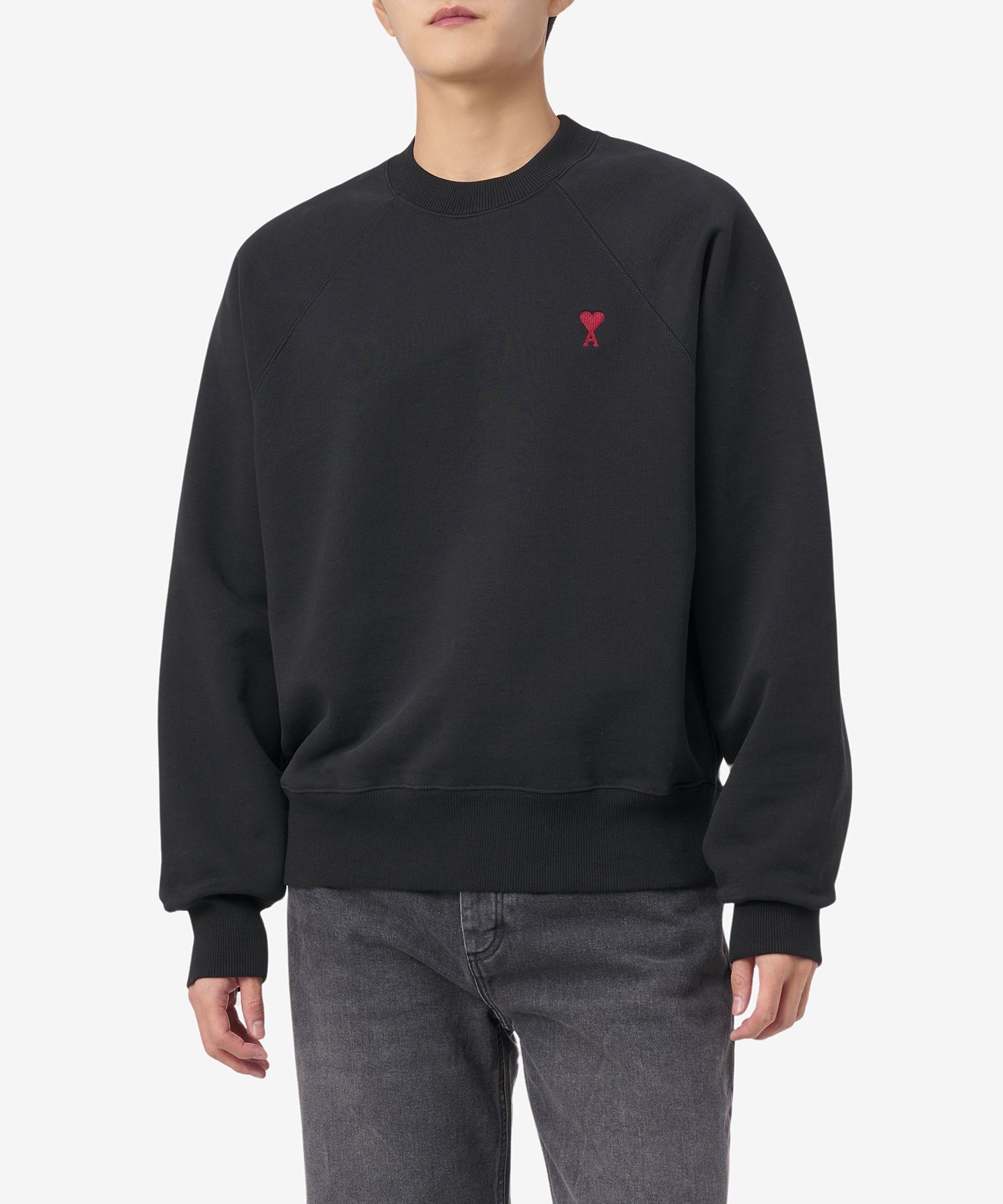 MUSINSA公式 | AMI 男性ハートロゴスウェット - ブラック / BFUSW005747001