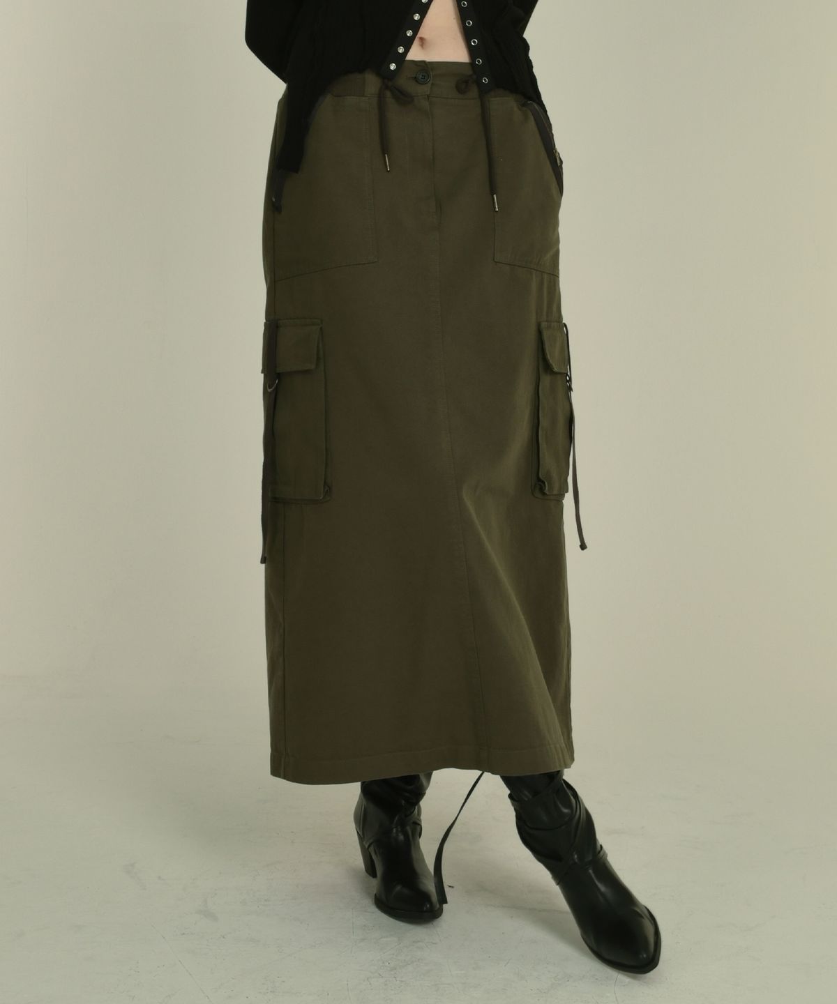 미드나잇 무브(MIDNIGHT MOVE) 2 cargo skirt (khaki)