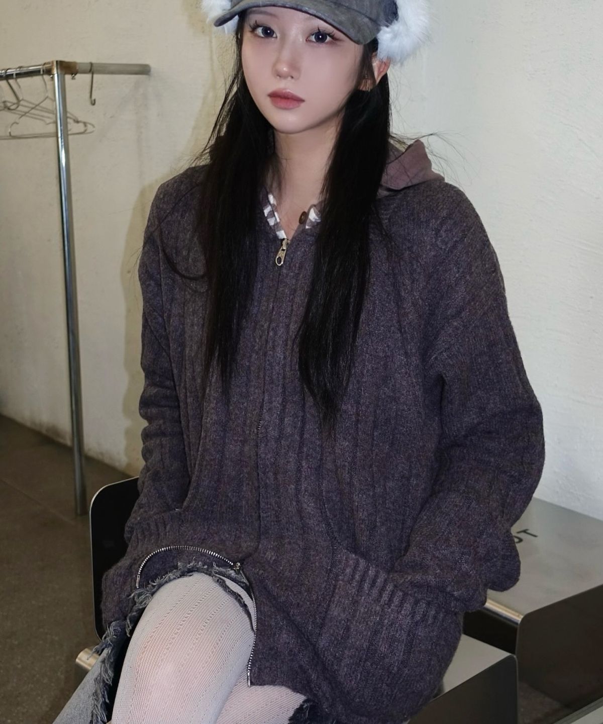 아이돈워너셀(IDWS) Wave Line Boucle Collar Knit Multi