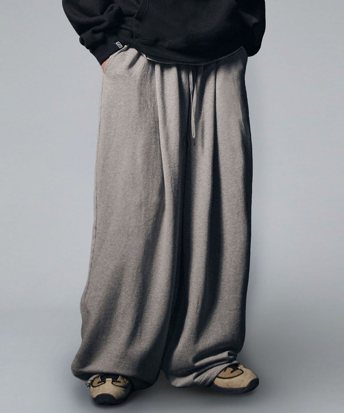 낫포너드(NOT4NERD) 3Tuck Wide Sweat Pants - Grey
