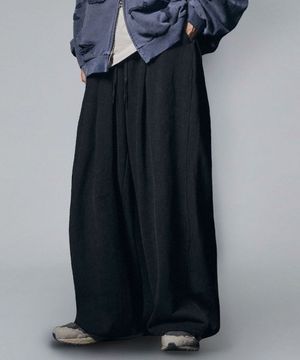 3Tuck Wide Sweat Pants - Black