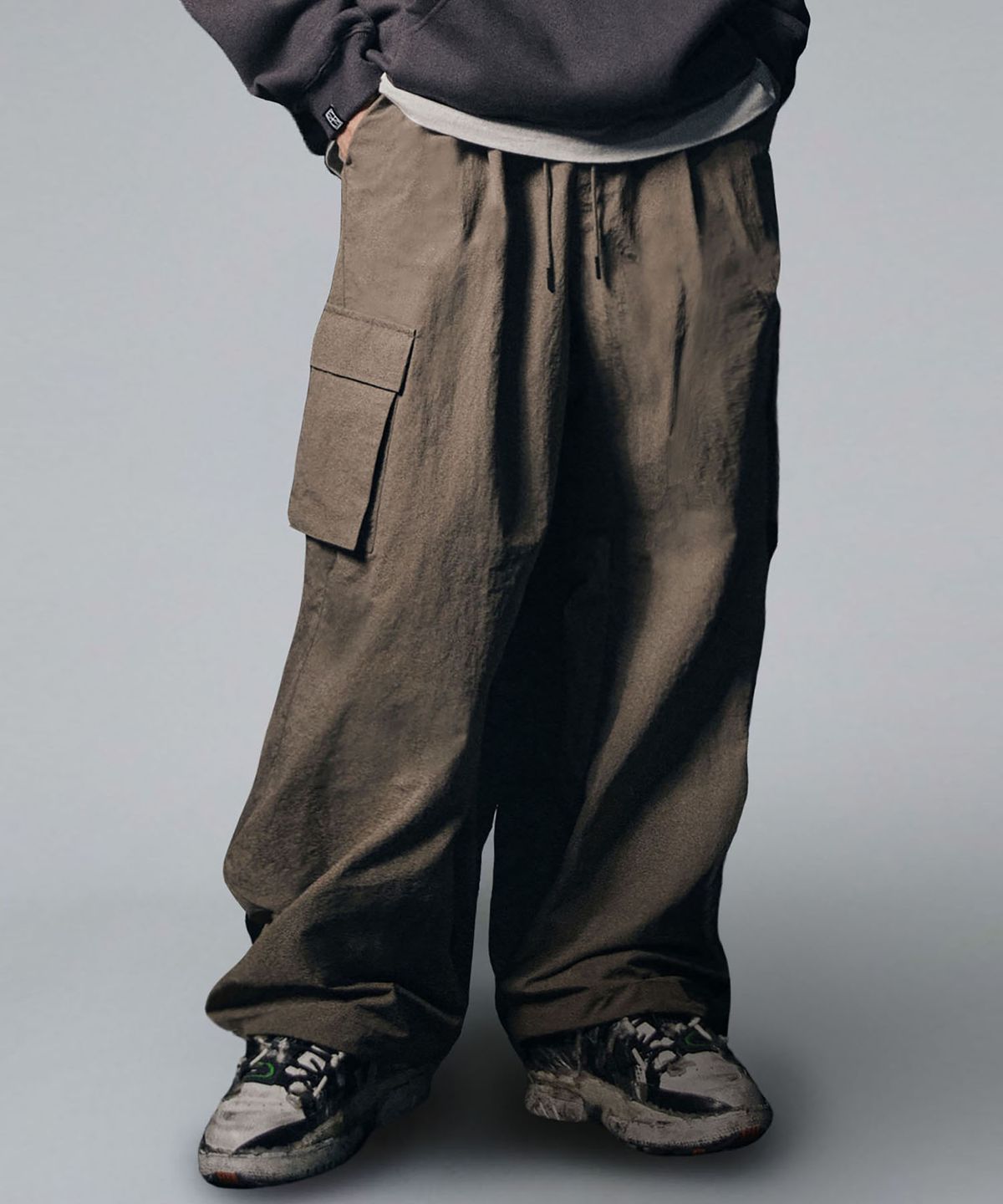 낫포너드(NOT4NERD) Nylon Cargo Wide Pants - Light Khaki