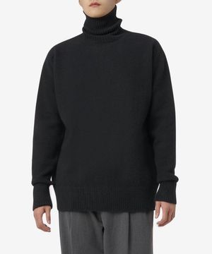 휘슬러 로고 하이넥 니트 - 블랙 / 23A28OAK10FLTOA007001