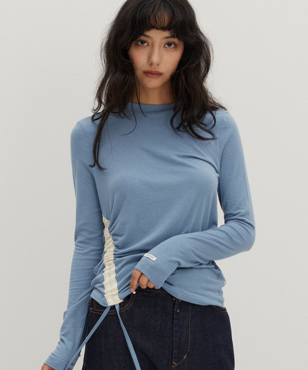 레이버러스(RAVEROUS) 사이드 스트링 티셔츠 스카이블루