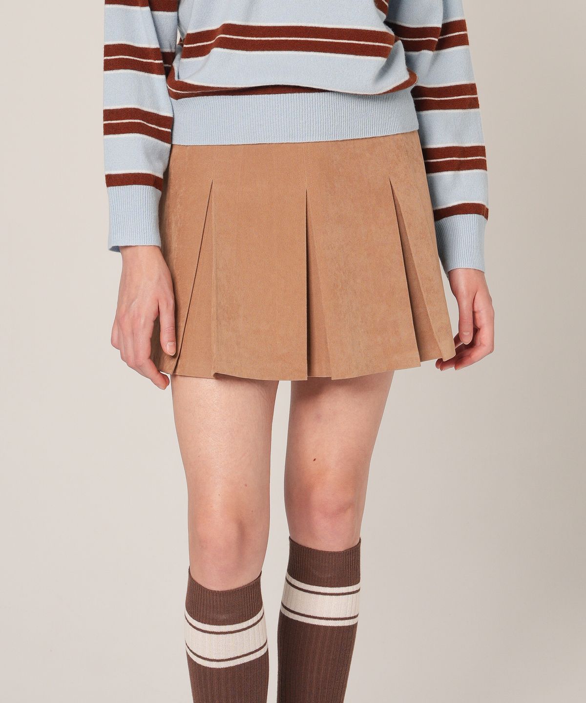 몽버디 골프(MONBIRDIE GOLF) SOFT TOUCH WARM PLEATS 소프트기모 자수 플리츠 스커트_D.BEIGE