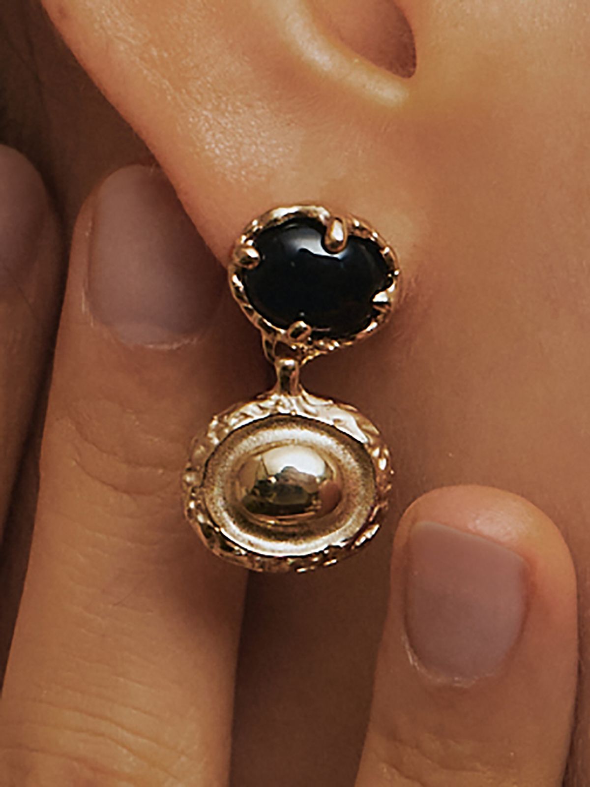 파피(POPPI) Midnight Onyx earrings