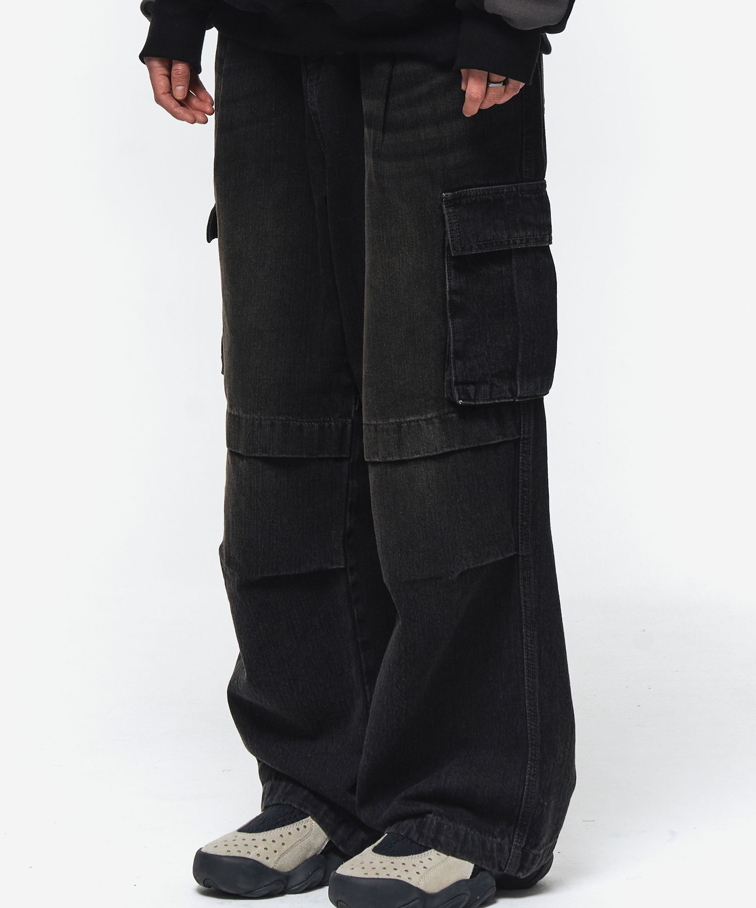 【CPGN STUDIO】23SS★ Wide Slit Half Pants MUSINSA | CPGN STUDIO Wide cut cargo denim pants black brown