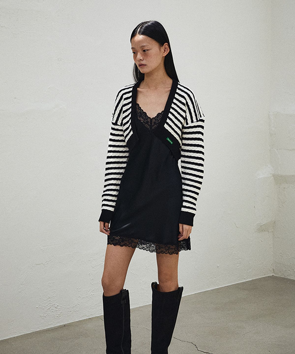 그린버터(GREENBUTTER) Herringbone Stripe Knit Bolero (Black)
